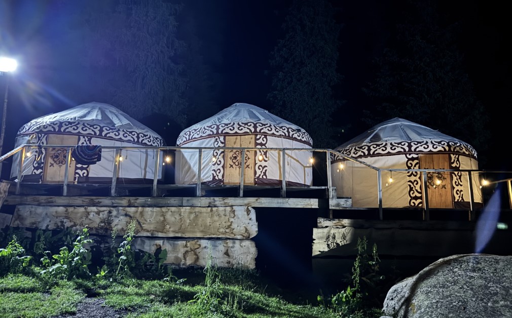 Аюу-Тапан этно лагери